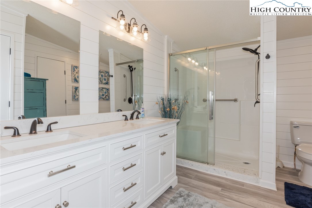 509 Leon Coffey Road Blowing Rock, NC 28605 - Photo 7 of 49