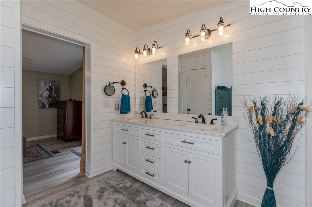 509 Leon Coffey Road Blowing Rock, NC 28605 - Photo 9 of 49