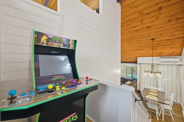 $715,000 | 21 Osseo Road, Unit 3, Lincoln, NH 03251