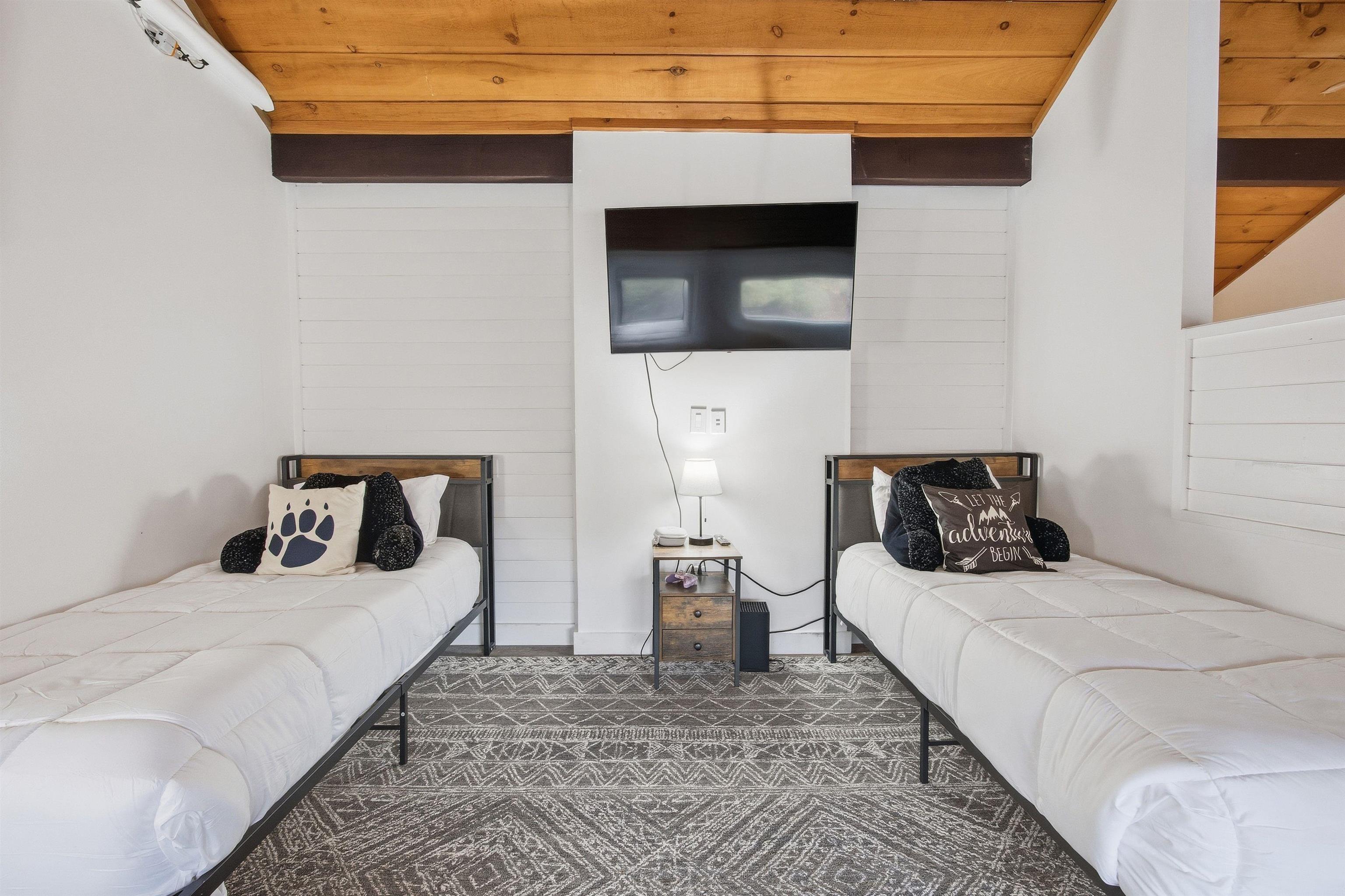 21 Osseo Road, Unit 3 Lincoln, NH 03251 - Photo 26 of 36