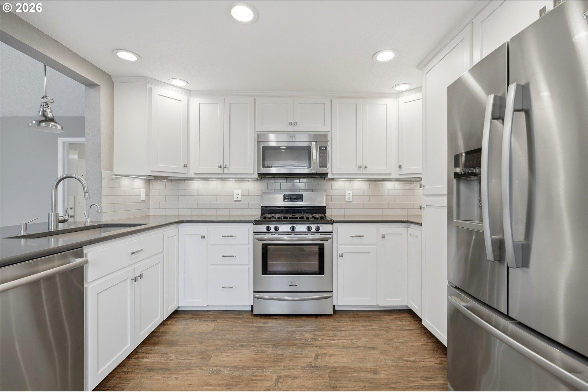 5632 Southeast Welch Road Gresham, OR 97080 - Photo 10 of 31 Gallery Image 10