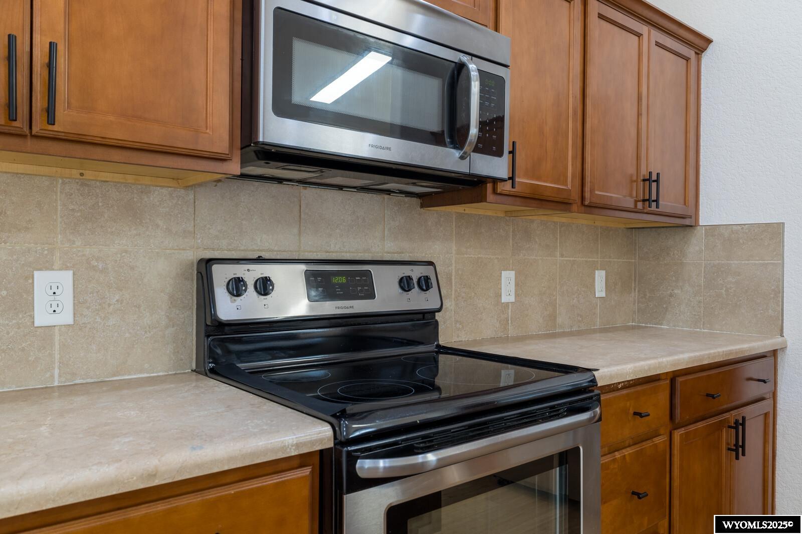 940 South 3rd Avenue Mills, WY 82644 - Photo 7 of 24