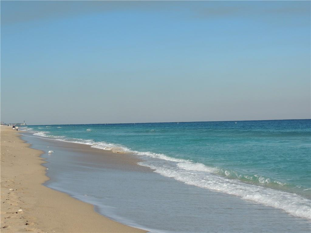 9 Tahoe Lane Sea Ranch Lakes, FL 33308 - Photo 54 of 54 a view of a lake view
