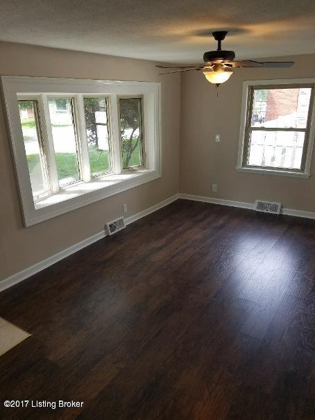 10901 Torrington Road Louisville, KY 40272 - Photo 6 of 35 TORRINGTON LR