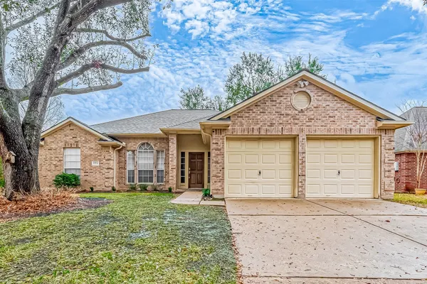 $2,300 | 1524 Robin Avenue, Katy, TX 77493