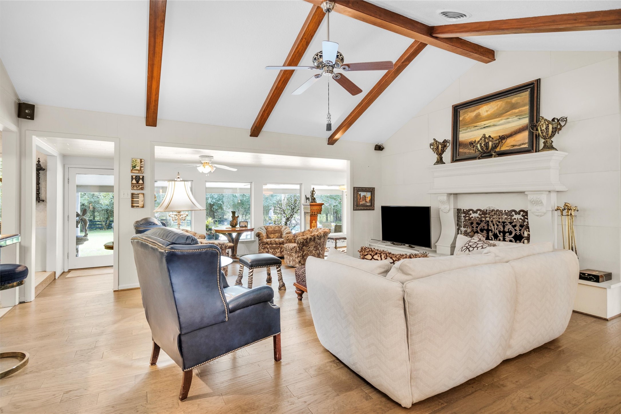 10135 Wahrenberger Road Conroe, TX 77304 - Photo 8 of 49