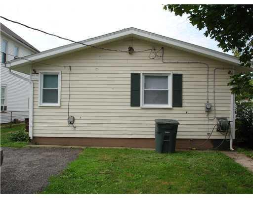 826 Grant Street Springfield, OH 45504 - Photo 2 of 9