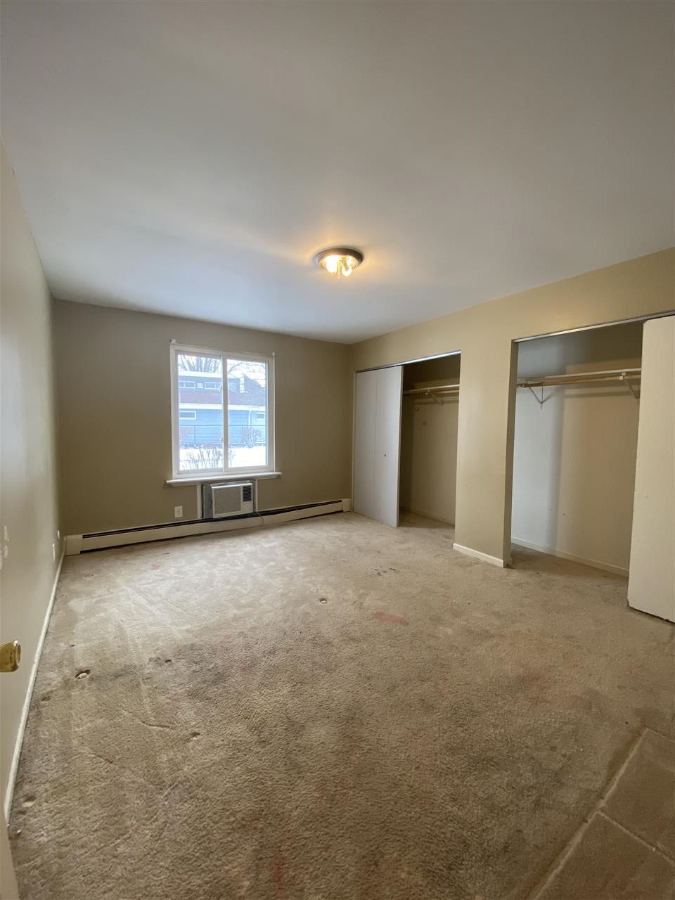 2000 Light Road Oswego, IL 60543 - Photo 7 of 16 an empty room with a empty space and windows