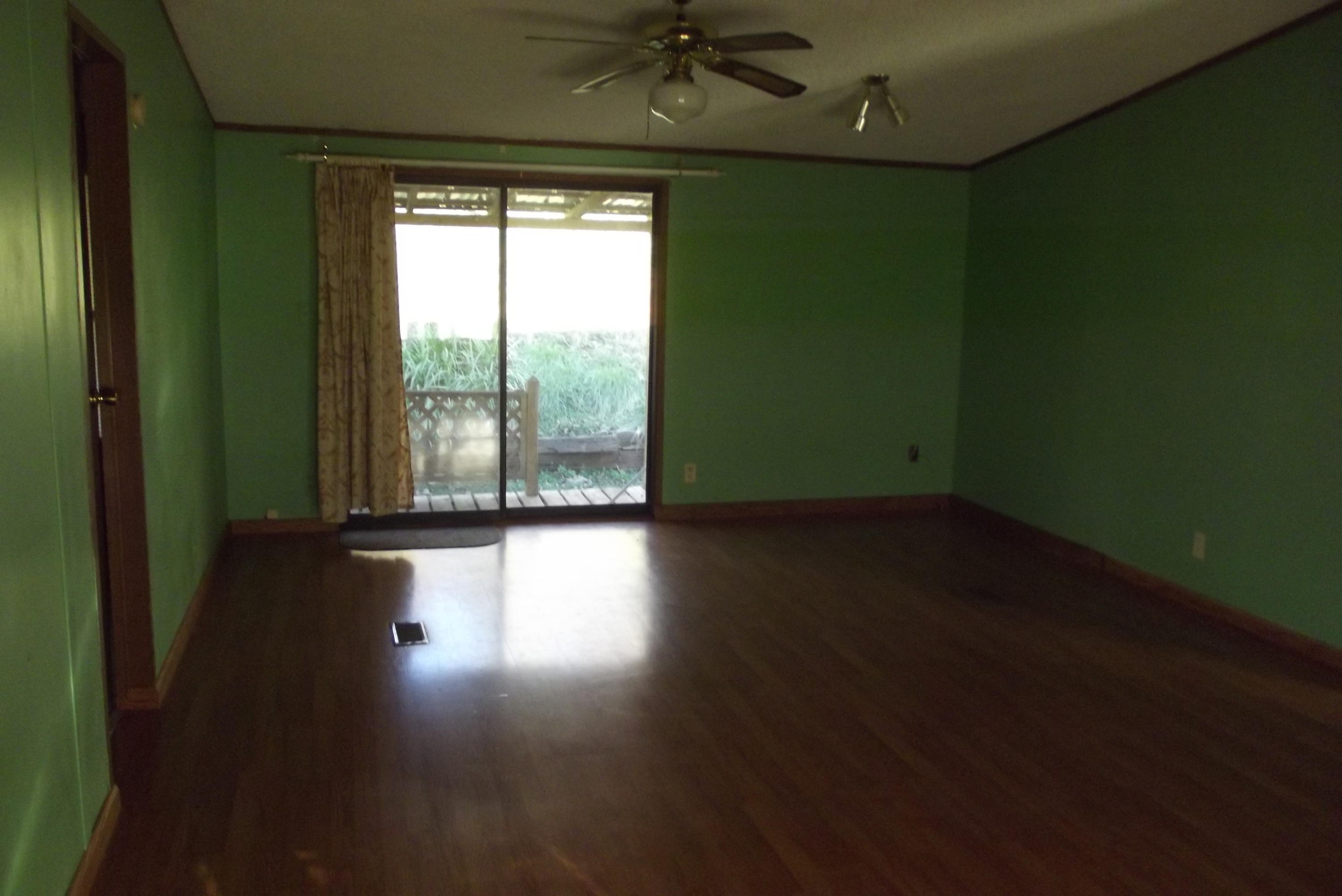 714 Miller Road Vonore, TN 37885 - Photo 5 of 12 DSCF0629