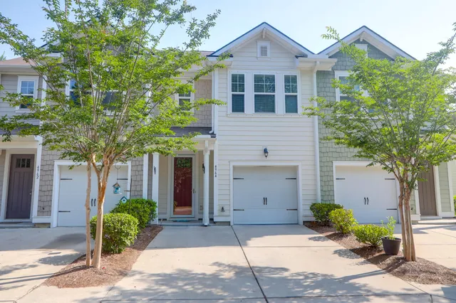 $1,975 | 4964 Hay Bale Court, Summerville, SC 29485