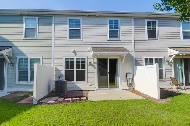 $1,975 | 4964 Hay Bale Court, Summerville, SC 29485