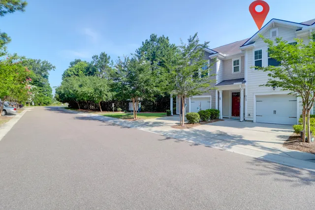 $1,975 | 4964 Hay Bale Court, Summerville, SC 29485