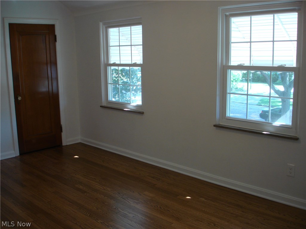 18027 Nottingham Road Cleveland, OH 44119 - Photo 17 of 34 Another view of the large master bedroom