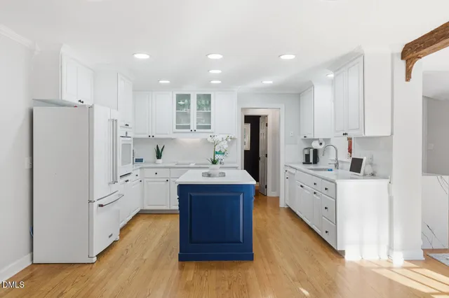 $1,500,000 | 7212 Pine Bark Court, Raleigh, NC 27615