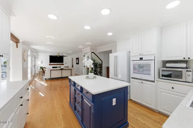 $1,500,000 | 7212 Pine Bark Court, Raleigh, NC 27615