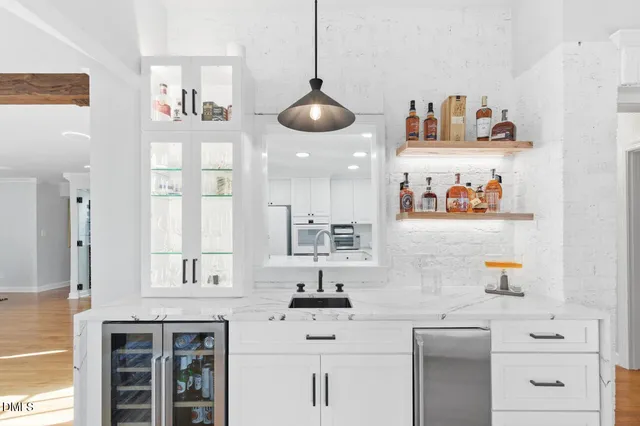 $1,500,000 | 7212 Pine Bark Court, Raleigh, NC 27615