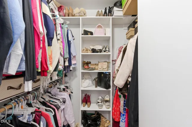 $1,500,000 | 7212 Pine Bark Court, Raleigh, NC 27615