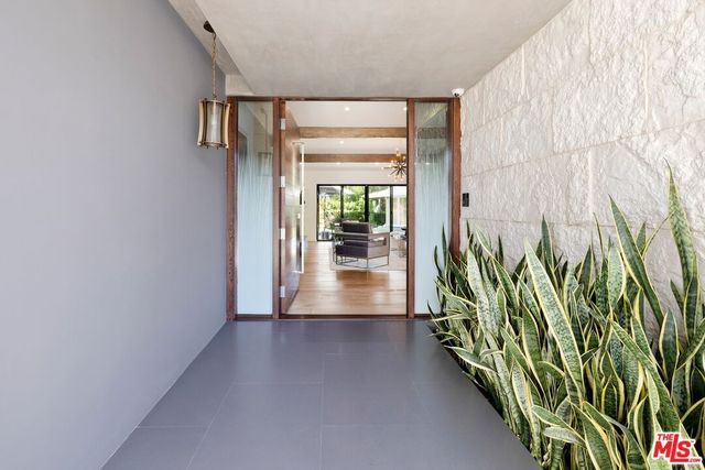 $2,995,000 | 11401 Dona Evita Drive, Studio City, CA 91604