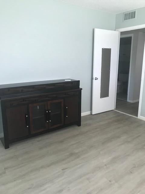 340 Mansfield Drive Boca Raton, FL 33434 - Photo 8 of 23