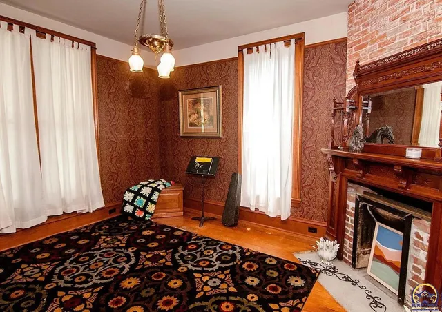 $253,000 | 131 Southwest Clay Street, Topeka, KS 66606