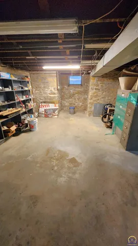 $253,000 | 131 Southwest Clay Street, Topeka, KS 66606