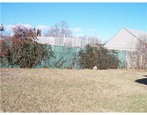 31 Metropolitan Road Providence, RI 02908 - Photo 12 of 12 Yard/Garden.