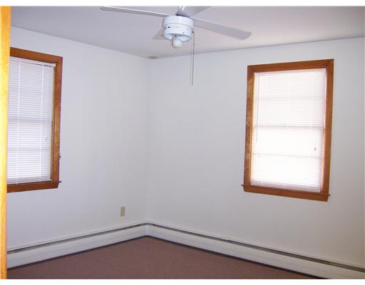 31 Metropolitan Road Providence, RI 02908 - Photo 8 of 12 Bedroom.