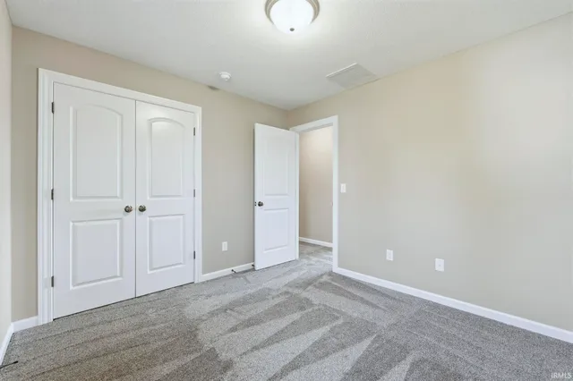 $384,900 | 15573 Brimwillow Drive, Huntertown, IN 46748