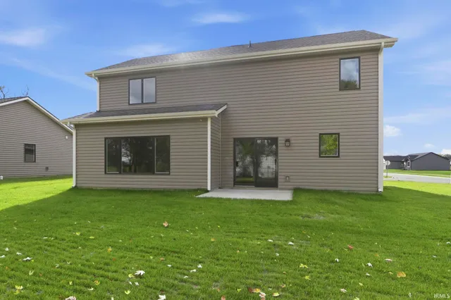 $384,900 | 15573 Brimwillow Drive, Huntertown, IN 46748