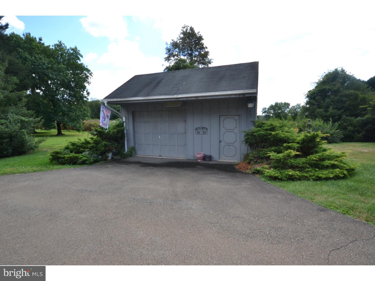 258 East Doe Run Road Kennett Square, PA 19348 - Photo 2 of 25 Gallery Image 2