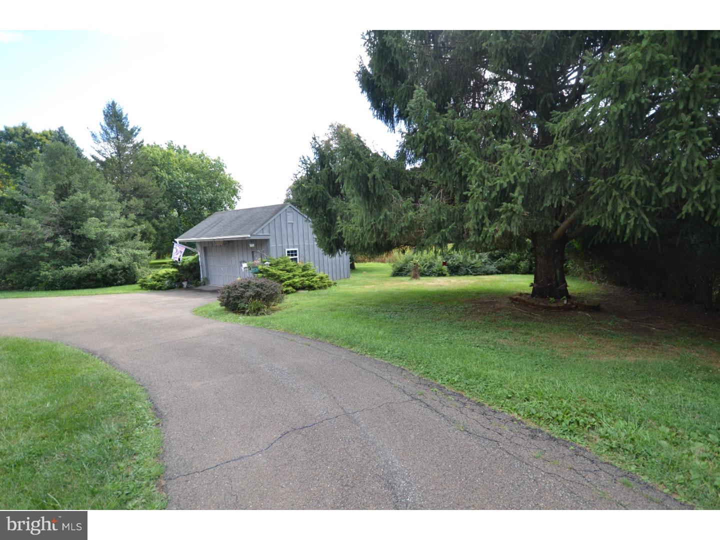 258 East Doe Run Road Kennett Square, PA 19348 - Photo 3 of 25 Gallery Image 3