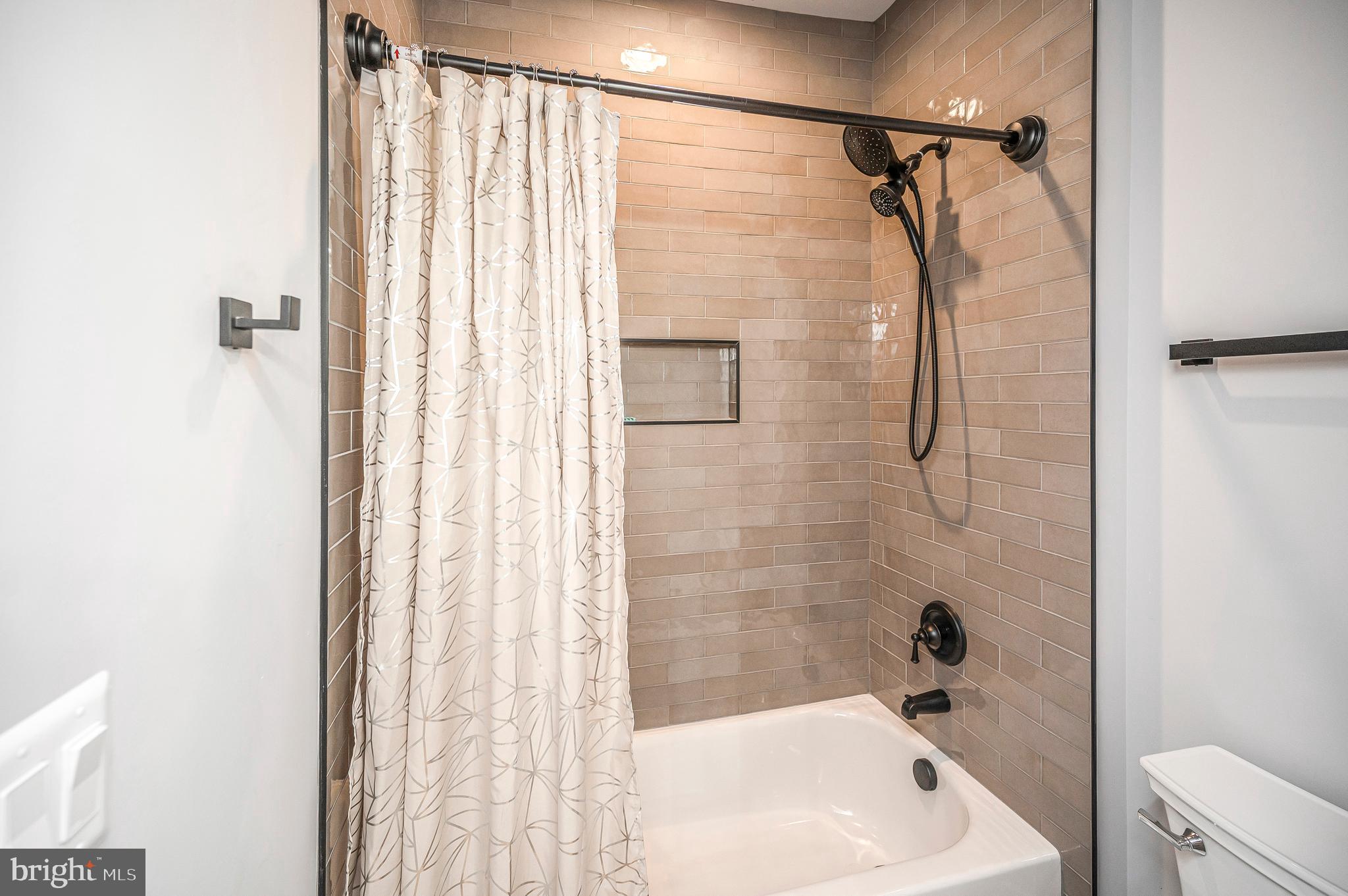 3200 Lakeview Parkway Locust Grove, VA 22508 - Photo 61 of 83 Bedroom 2 bath has tub shower.