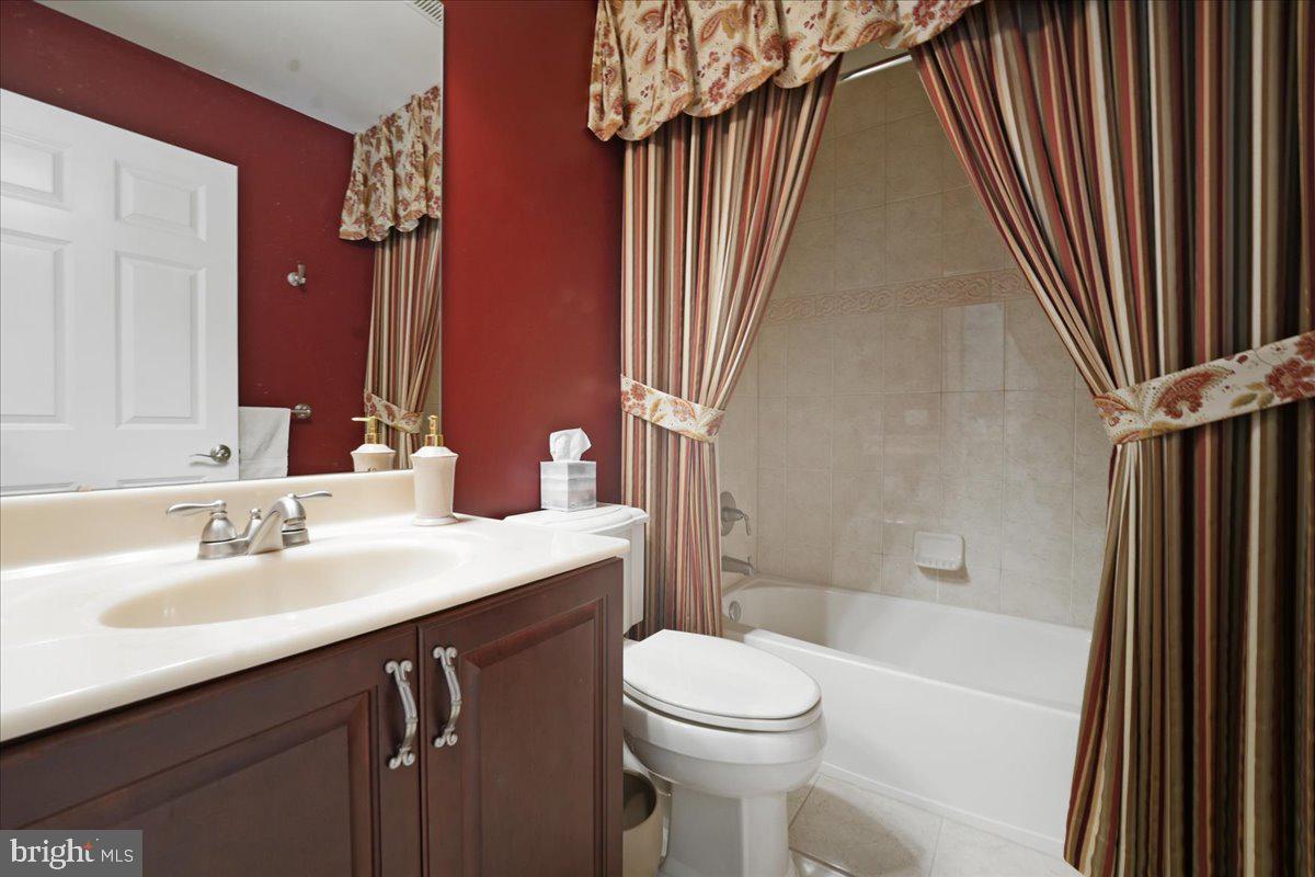 504 Logan Road Phoenixville, PA 19460 - Photo 30 of 67 2nd floor full bath