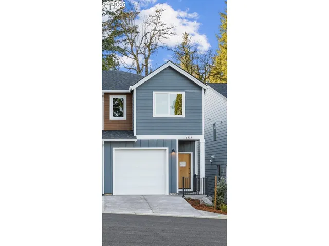 a house view with a outdoor space