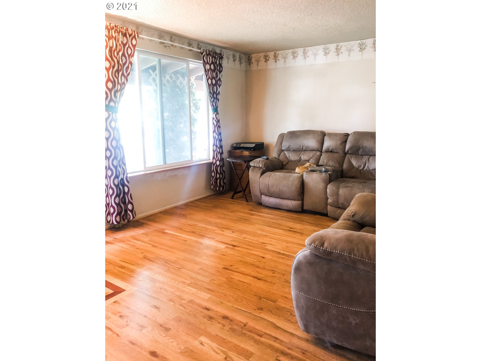 3077 Calla Street Eugene, OR 97404 - Photo 2 of 26 Gallery Image 2