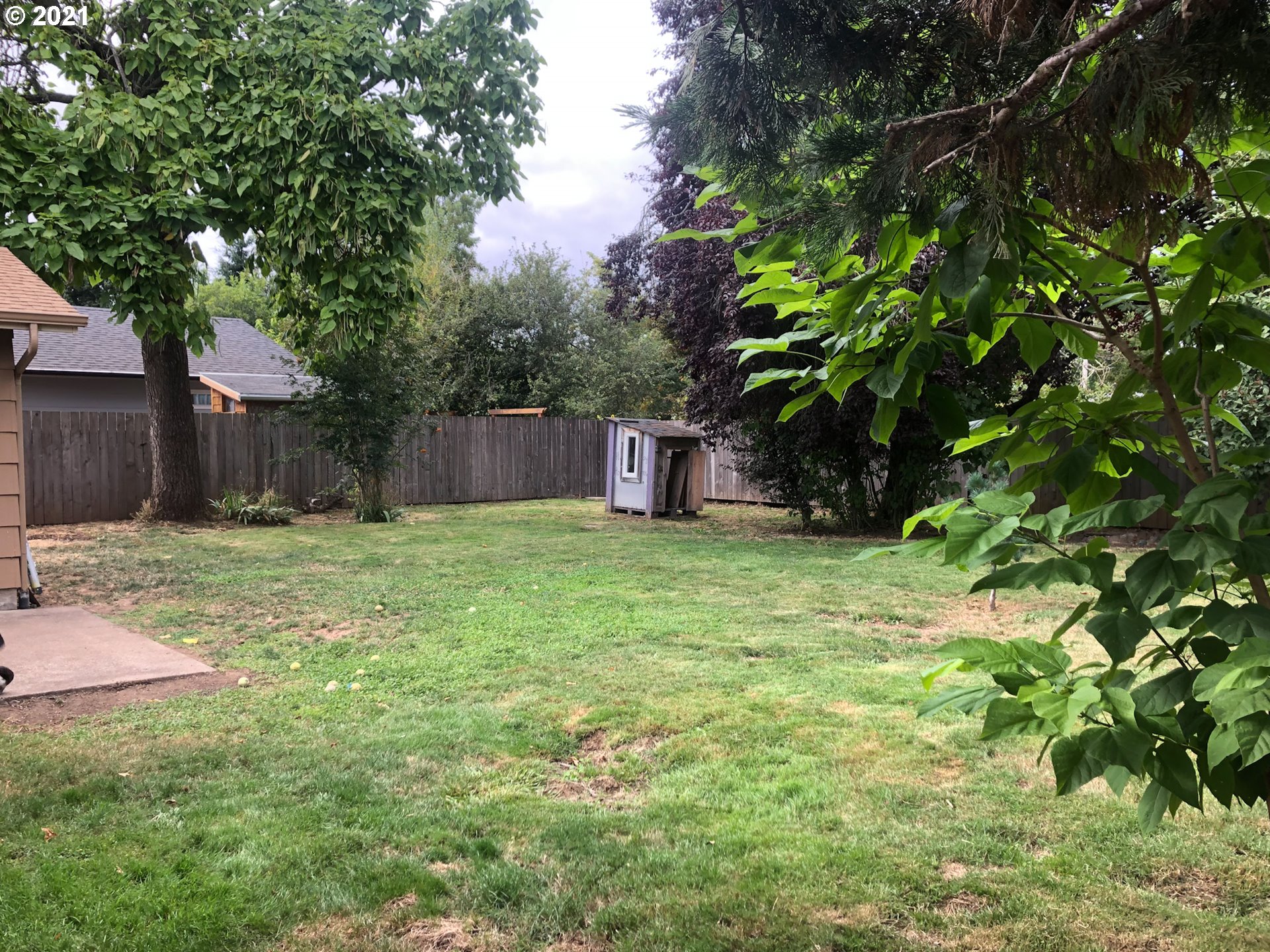3077 Calla Street Eugene, OR 97404 - Photo 10 of 26 Gallery Image 10