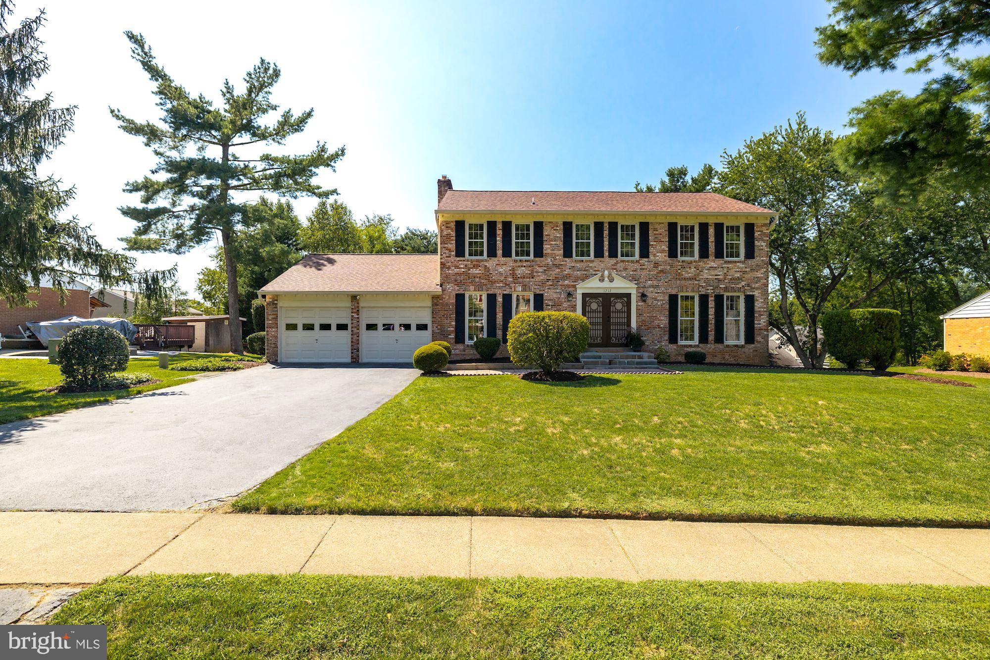 1212 Winter Hunt Road McLean, VA 22102 - Photo 2 of 52 Front Facade