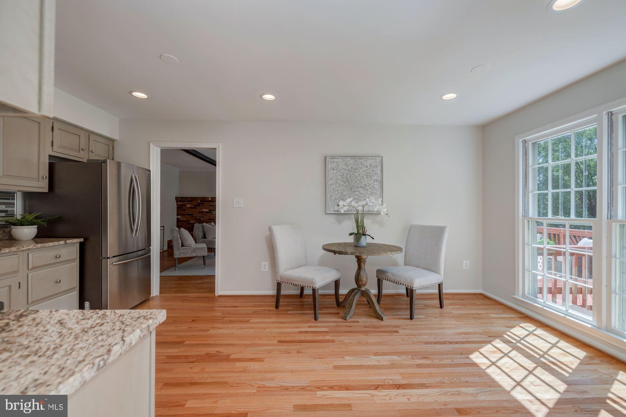 1212 Winter Hunt Road McLean, VA 22102 - Photo 11 of 52 Eat-in Kitchen