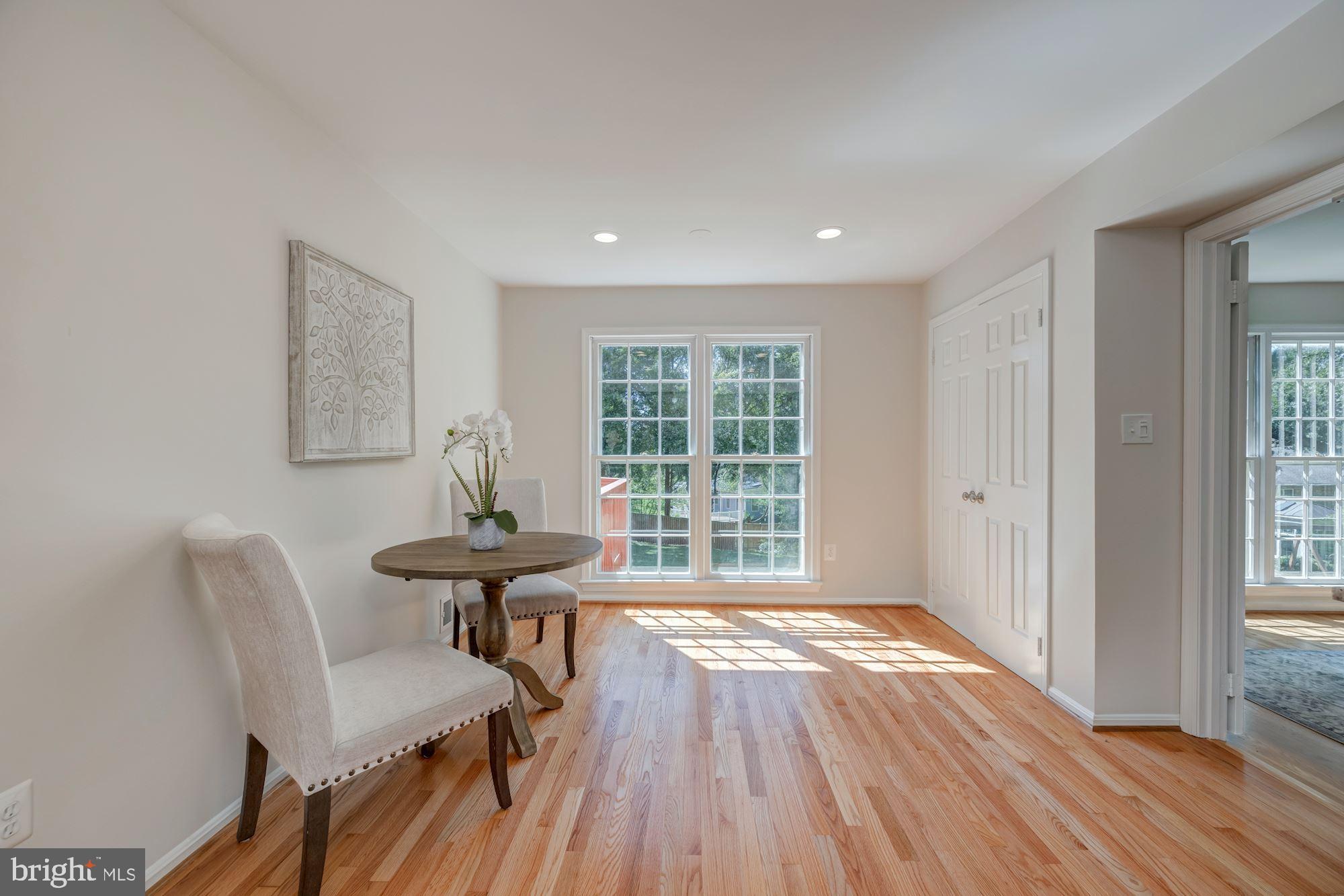 1212 Winter Hunt Road McLean, VA 22102 - Photo 14 of 52 Breakfast Area & Pantry