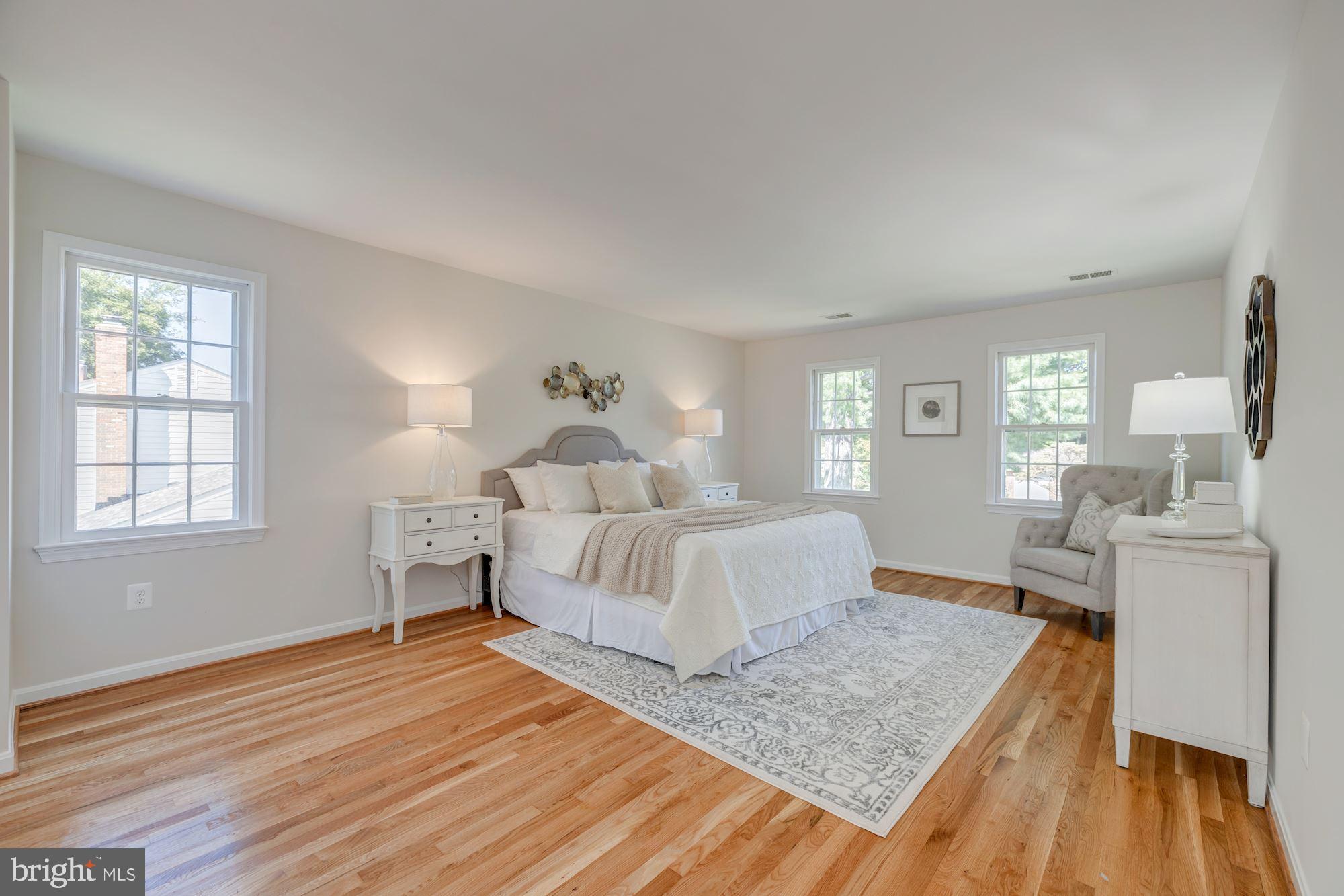 1212 Winter Hunt Road McLean, VA 22102 - Photo 26 of 52 Owners' Suite