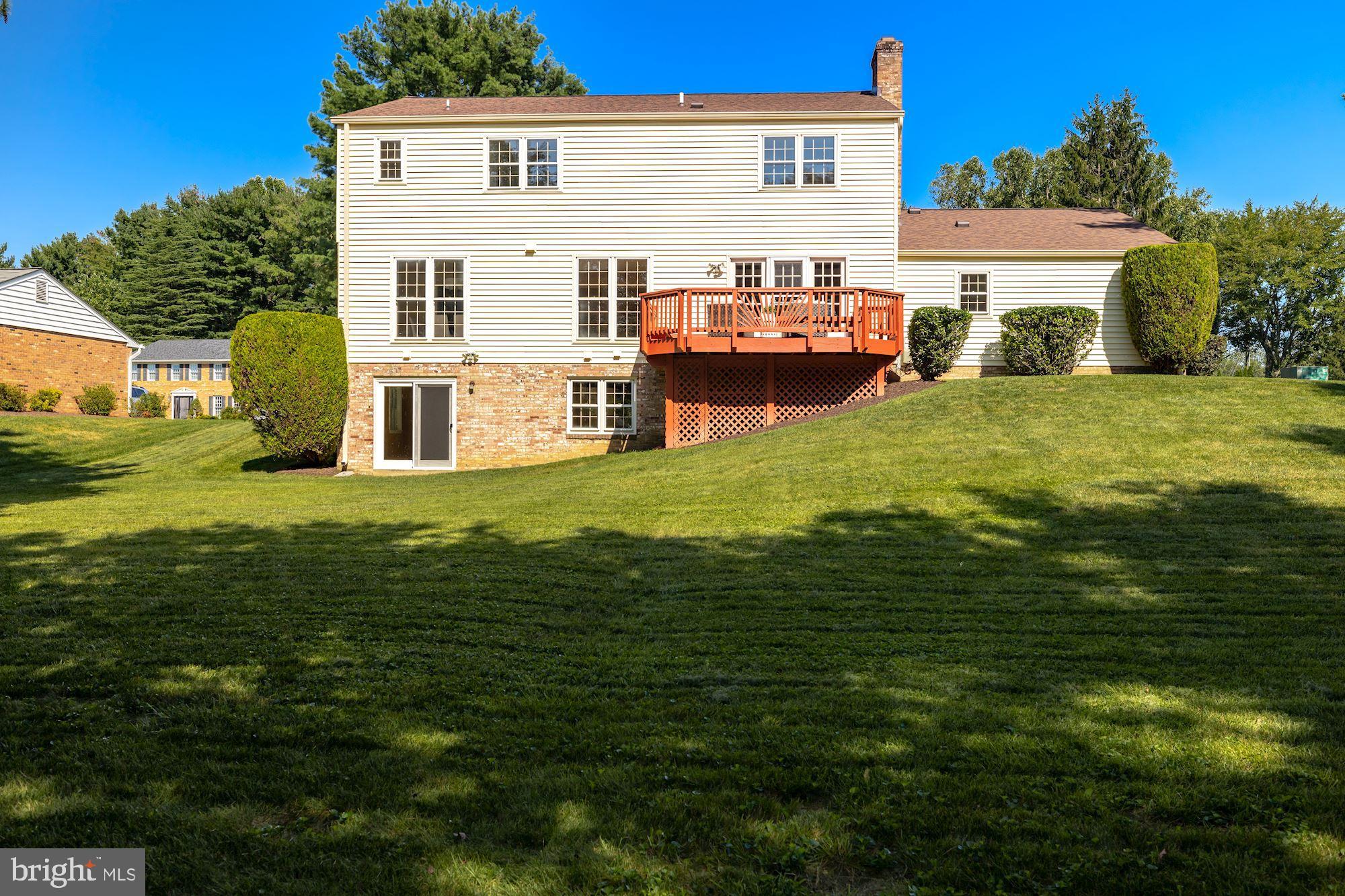 1212 Winter Hunt Road McLean, VA 22102 - Photo 42 of 52 Rear Facade & Backyard