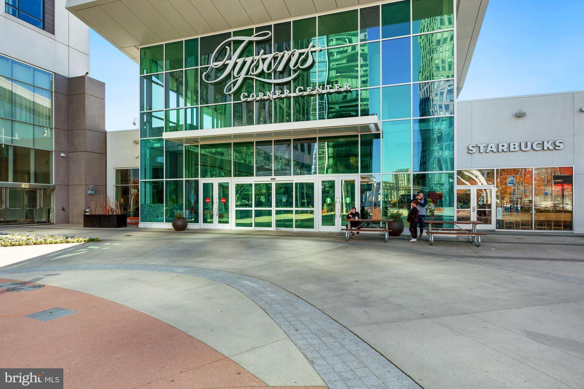 1212 Winter Hunt Road McLean, VA 22102 - Photo 46 of 52 Close to Tysons Corner Center