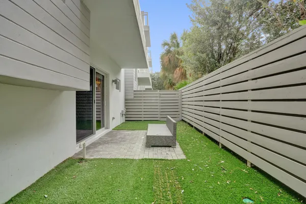 $5,100 | 1347 North Ocean Boulevard, Pompano Beach, FL 33062