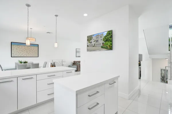 $5,100 | 1347 North Ocean Boulevard, Pompano Beach, FL 33062