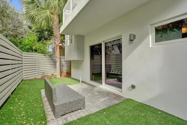 $5,100 | 1347 North Ocean Boulevard, Pompano Beach, FL 33062