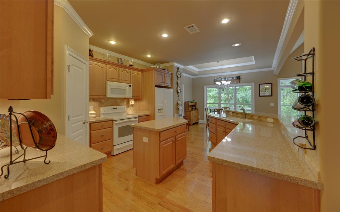 54 Point Pl Road Hartwell, GA 30643 - Photo 10 of 50 Gallery Image 10