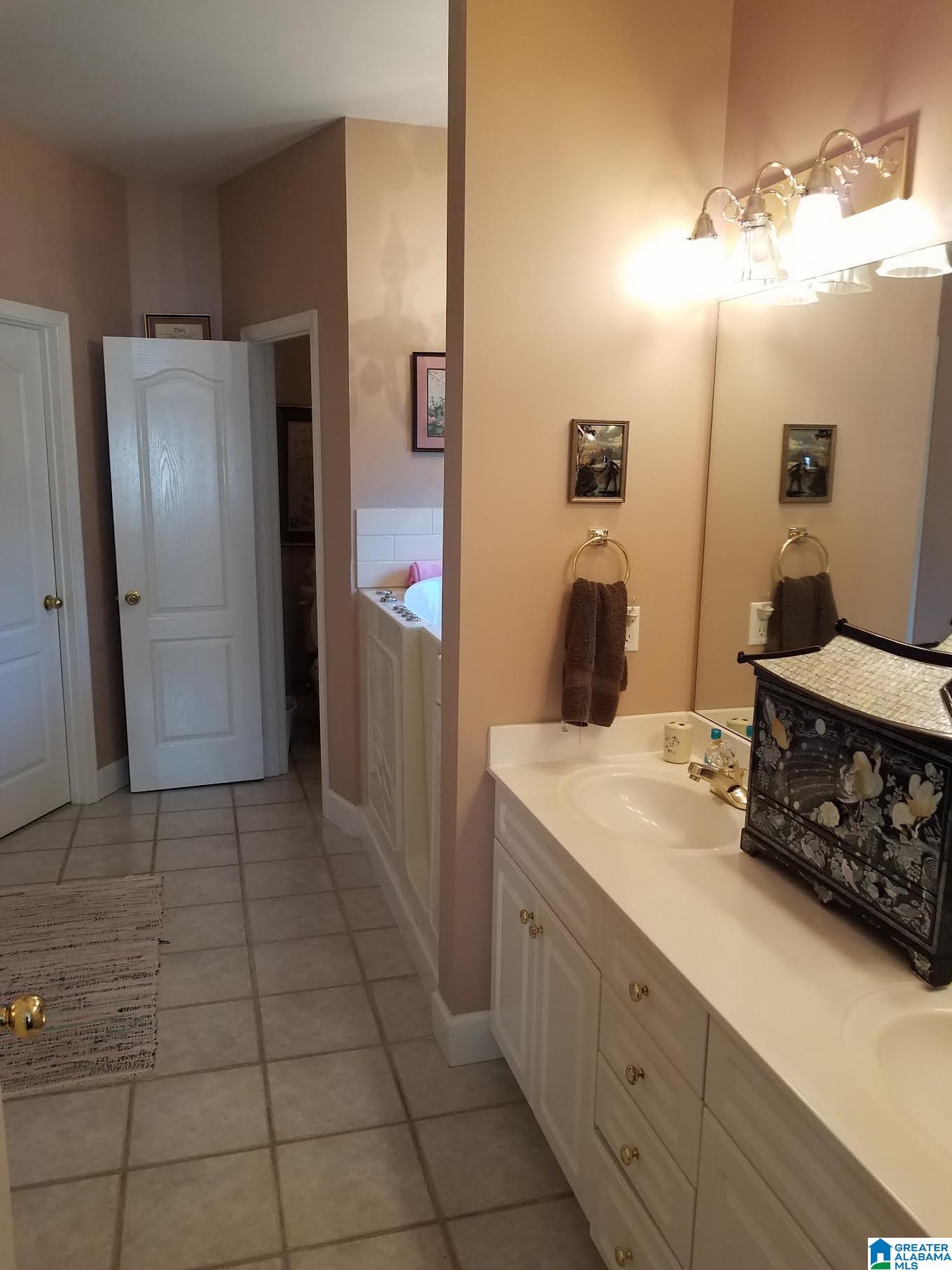 308 Wixford Trace Alabaster, AL 35007 - Photo 13 of 16