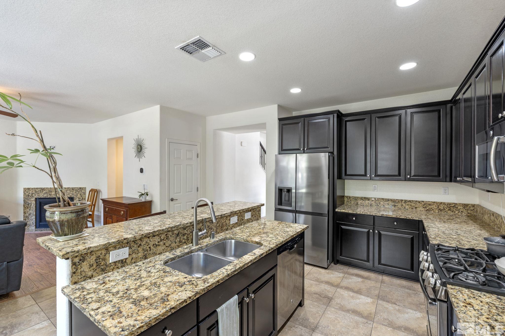 10836 Pebble Hill Drive Reno, NV 89521 - Photo 16 of 40 Photo 16