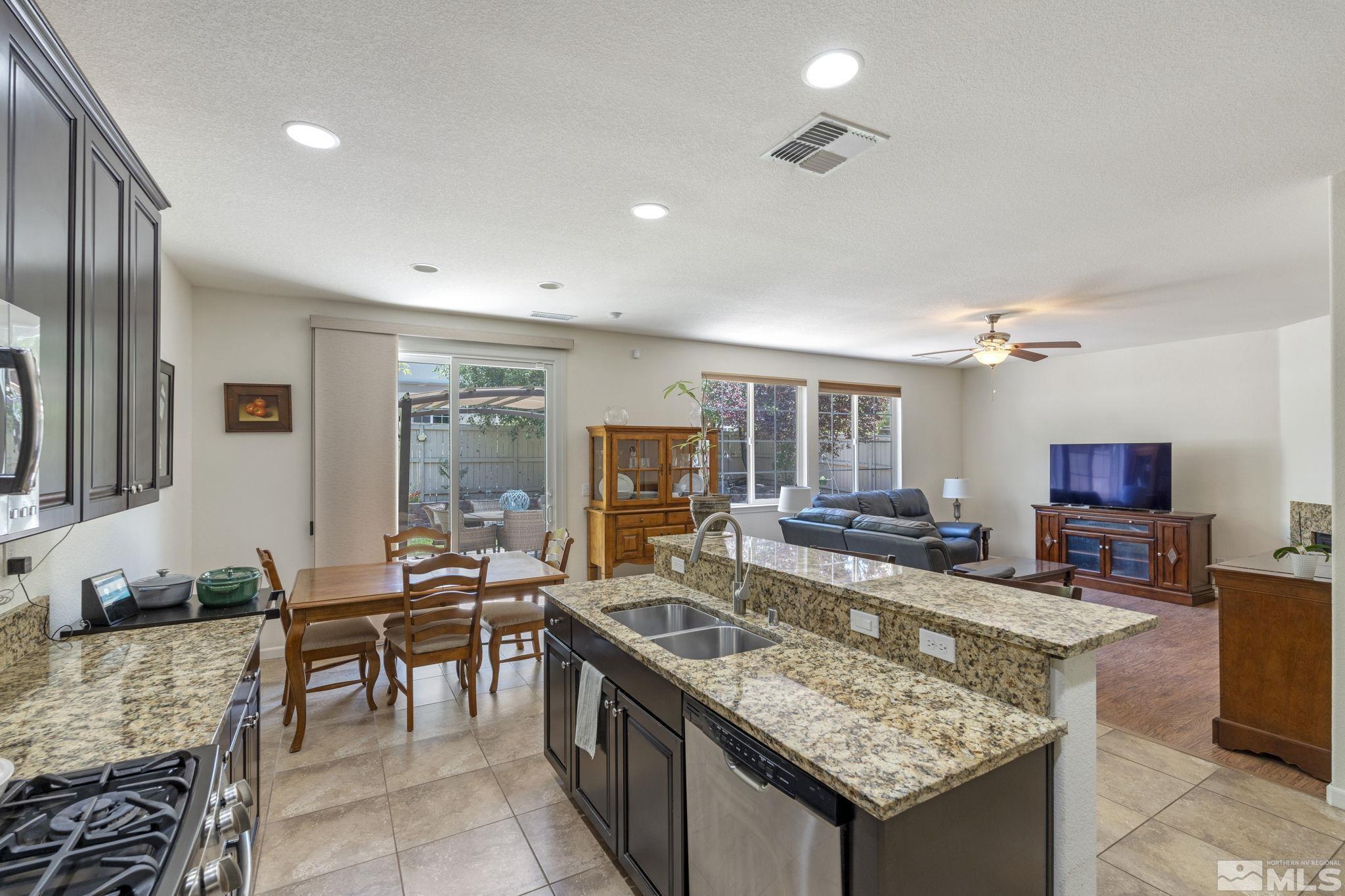 10836 Pebble Hill Drive Reno, NV 89521 - Photo 17 of 40 Photo 17