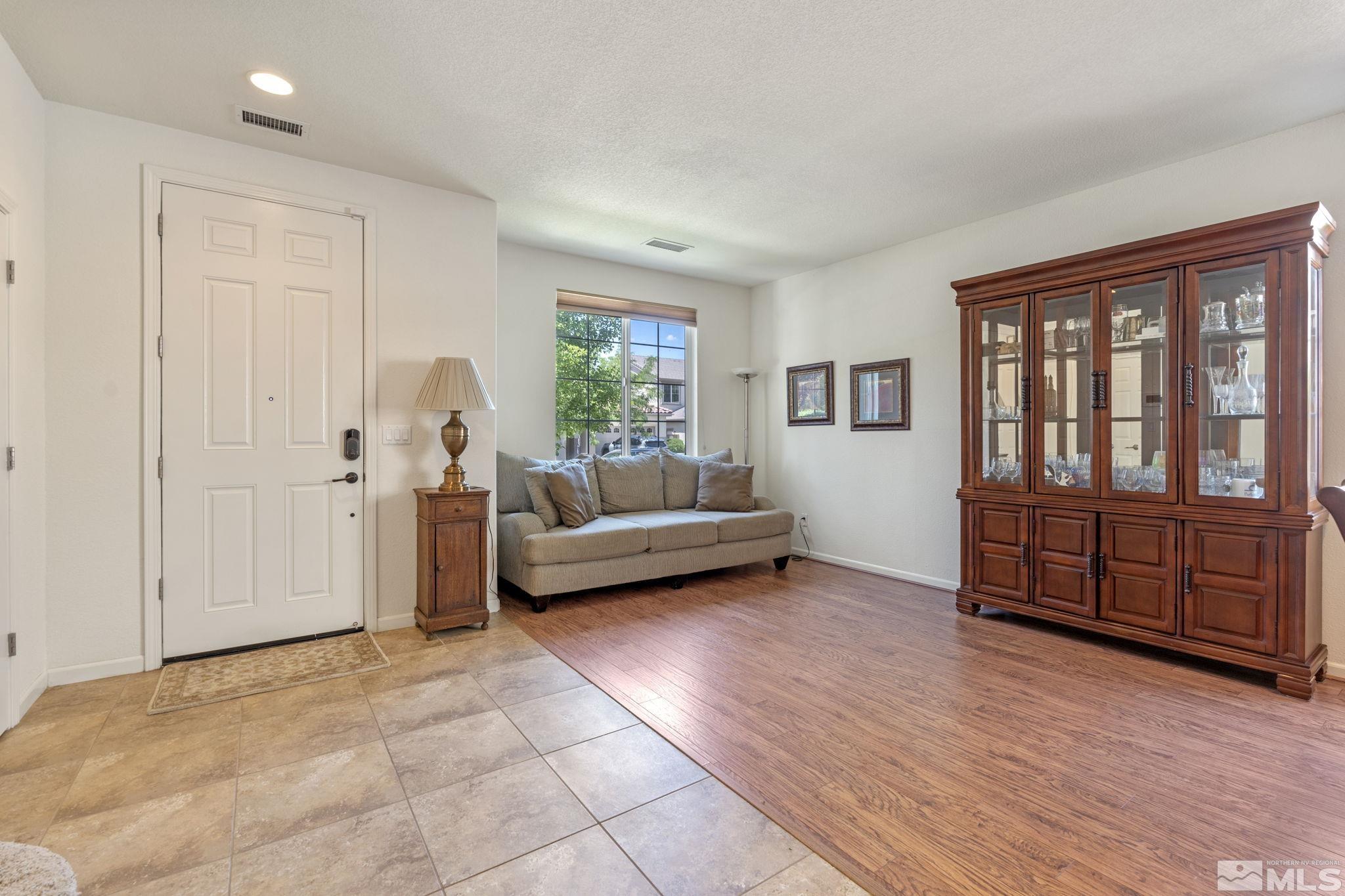10836 Pebble Hill Drive Reno, NV 89521 - Photo 8 of 40 Photo 8